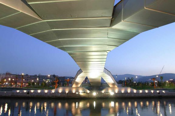 Pasarela Pedro Arrupe