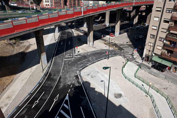 Soterramiento de la línea Adif Ancho Métrico en Basurto