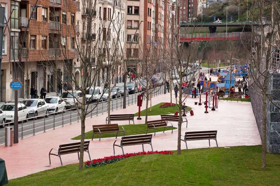 Soterramiento de la línea Adif Ancho Métrico en Basurto