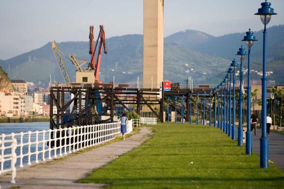 Galindo Este riverside park