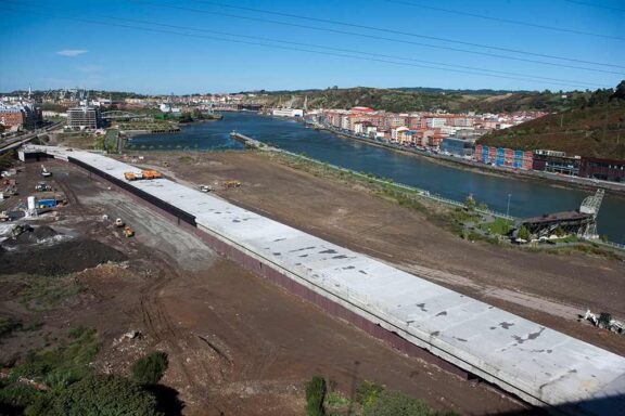 Galindo Este riverside park